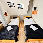 ベッド・アンド・ブレックファスト Willa I Karczma Cztery Pory Roku Relaks & Spa