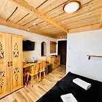 Willa I Karczma Cztery Pory Roku Relaks & Spa Couette-café Kościelisko
