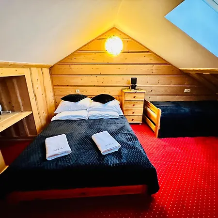 U Podnoza Tatr Cztery Pory Roku 住宿加早餐酒店