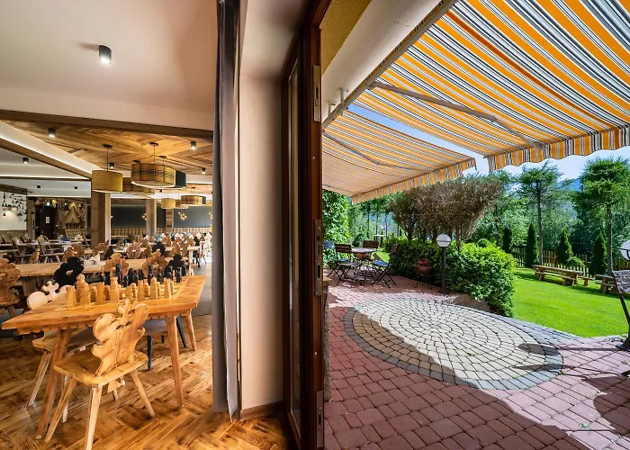 Willa I Karczma Cztery Pory Roku Relaks & Spa 3*